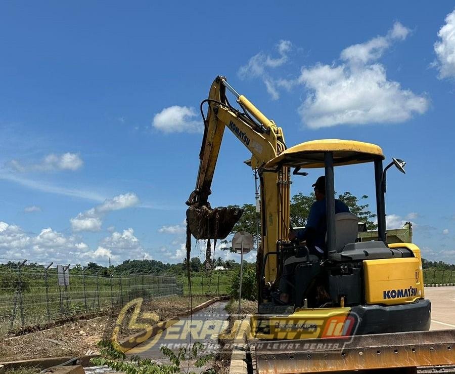 Sedimentasi Drainase Jadi Biang Kerok
