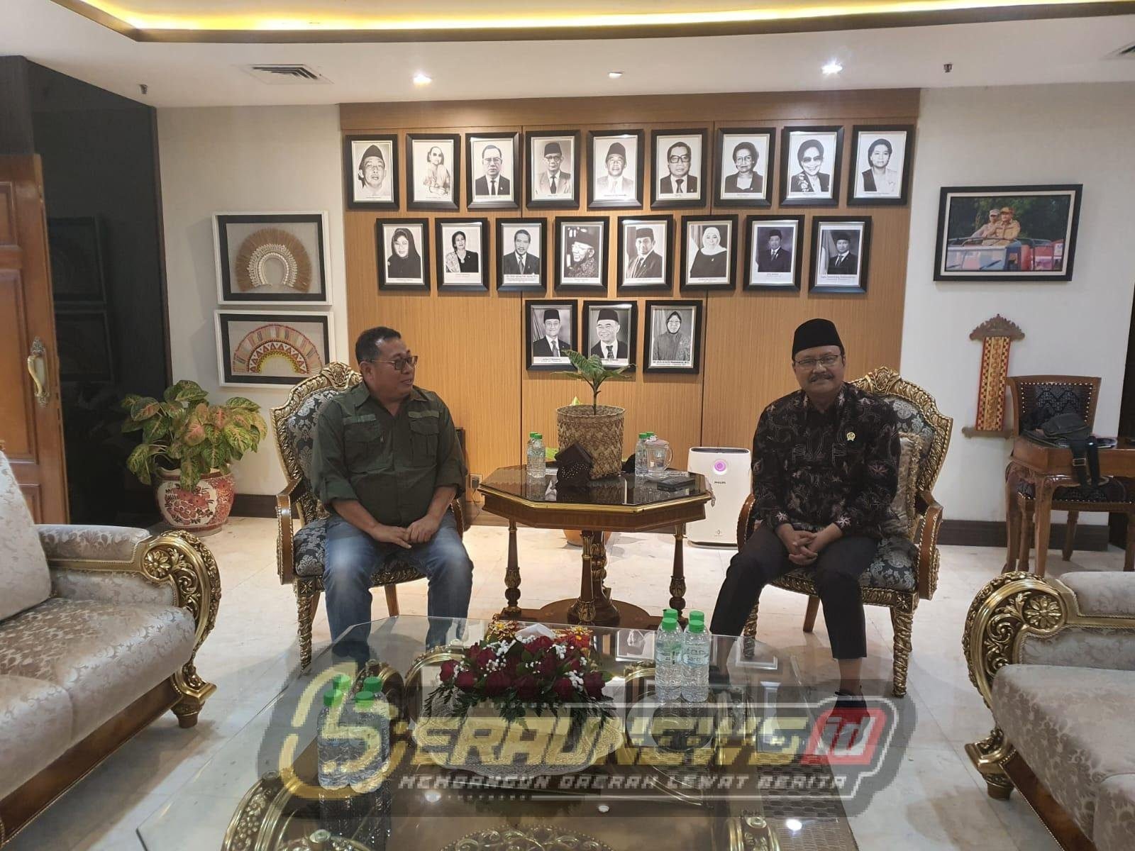 Ketua Umum SMSI Temui Mensos Bahas Sinergi dalam Peringatan HPN 2025