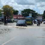 Banjir Masih Mengepung Tanjung Selor, Akses Lalu Lintas Terganggu