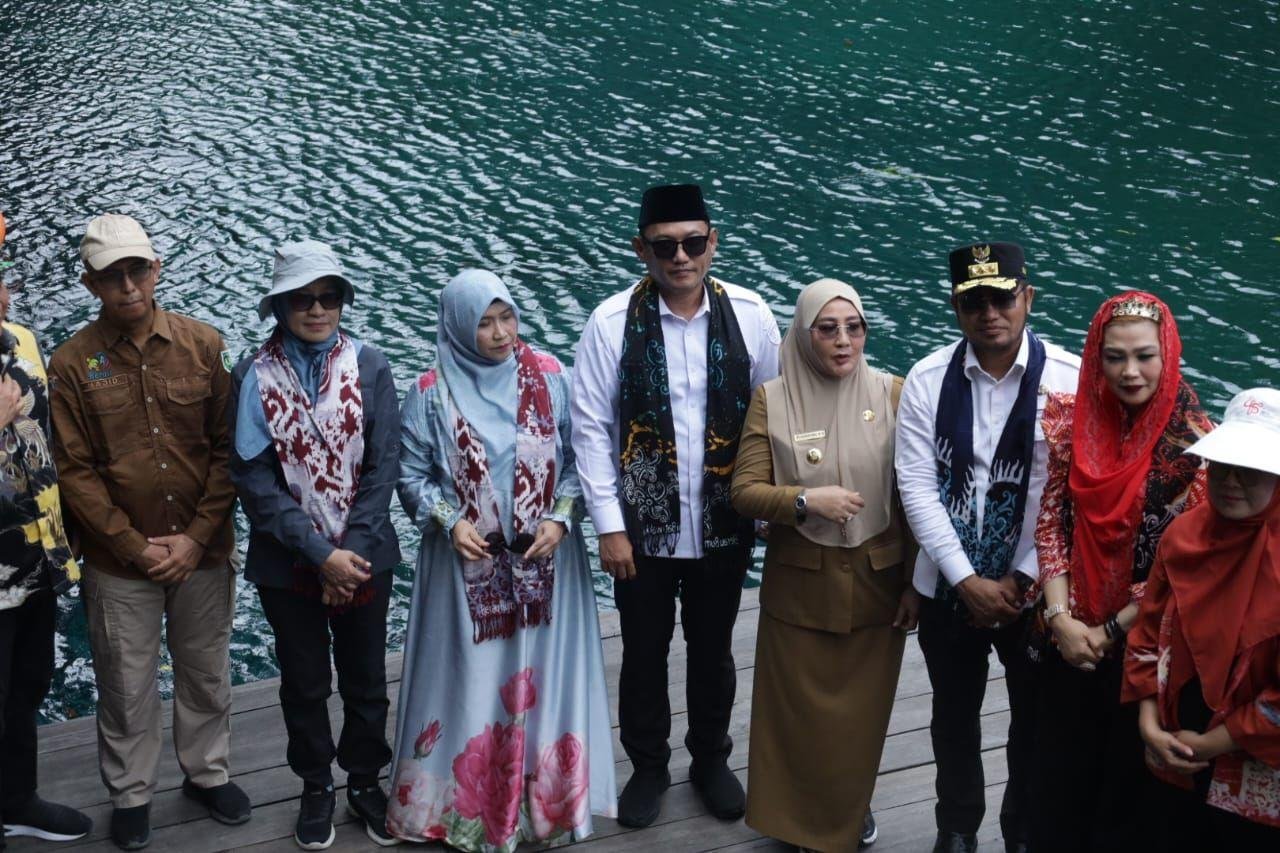 Bupati Berau Sambut Gubernur, Usulkan Infrastruktur Jalan Jadi Prioritas