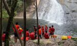Disbudpar Berau Tingkatkan Kesiapsiagaan Wisata Air, Pengelola Dilatih BASARNAS–BPBD di Air Terjun Tambalang