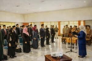 Ratusan Kepala Sekolah Dilantik, Prosesnya Dinilai Tak Transparan