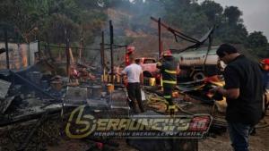 Korsleting Listrik Diduga Picu Kebakaran Kantor PT Tumbu Surya di Jalan HARM Ayoeb Gunung Tabur