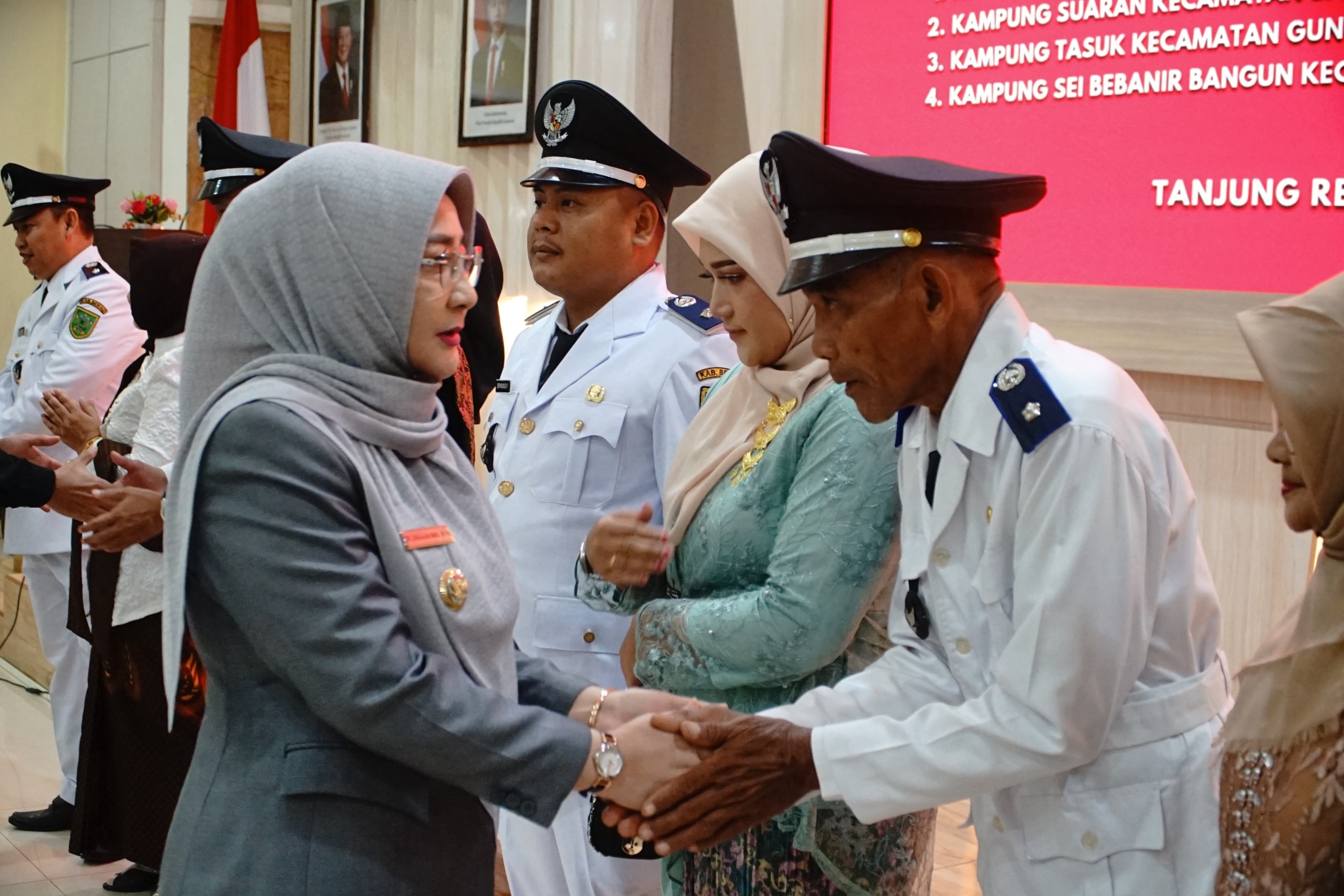 Bupati Berau Ingatkan Kepala Kampung Jangan Ambil Keputusan Tanpa Koordinasi